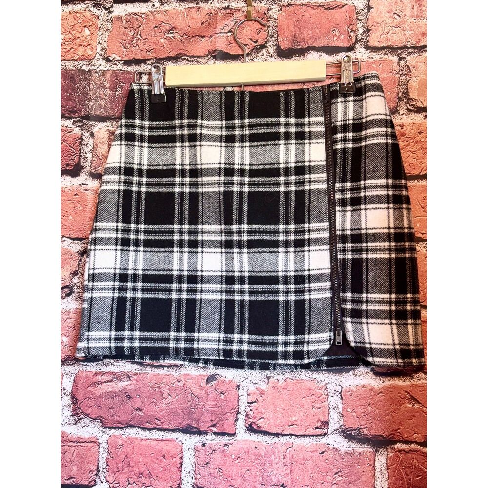 Hollister Black and White Plaid Skirt Sz 3 XS small